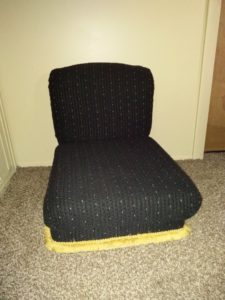 Storage floor seat